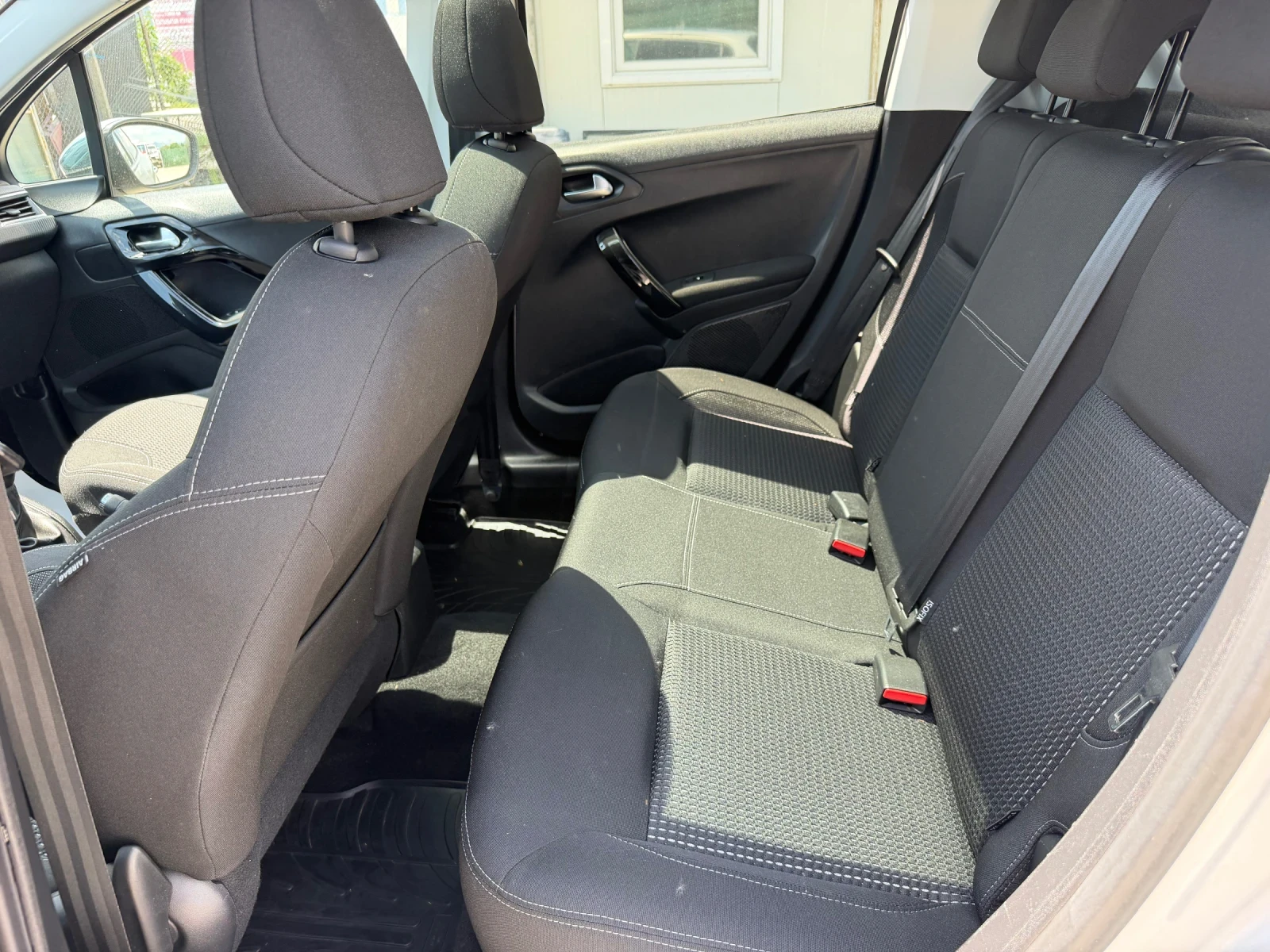 Peugeot 208 1.6d/100hp/NAVI/PANORAMA/CAMERA/, снимка 12 - Автомобили и джипове - 54857871