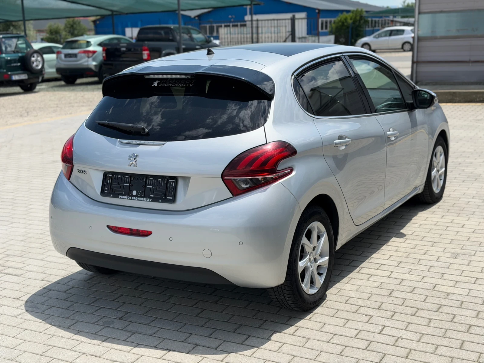 Peugeot 208 1.6d/100hp/NAVI/PANORAMA/CAMERA/, снимка 4 - Автомобили и джипове - 54857871