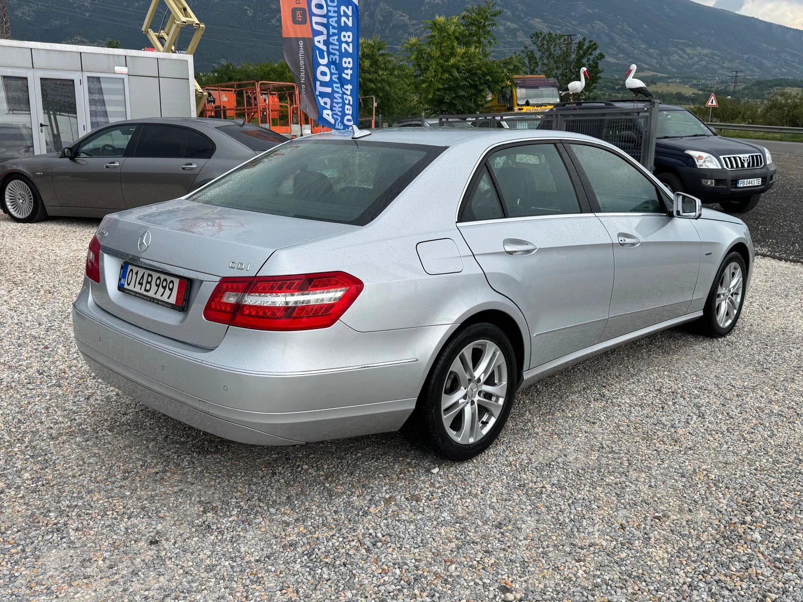 Mercedes-Benz E 220 CDI, снимка 3 - Автомобили и джипове - 54869755
