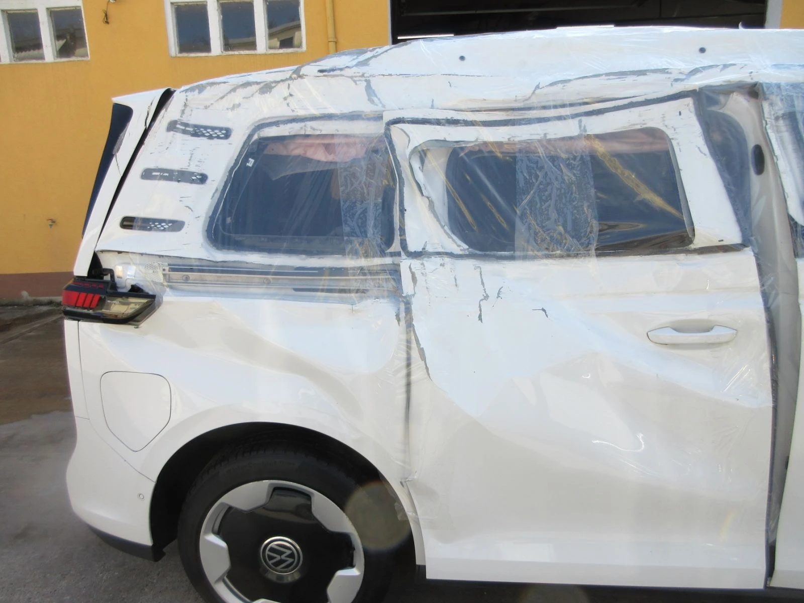 VW ID.Buzz 150kw, снимка 3 - Автомобили и джипове - 54932363