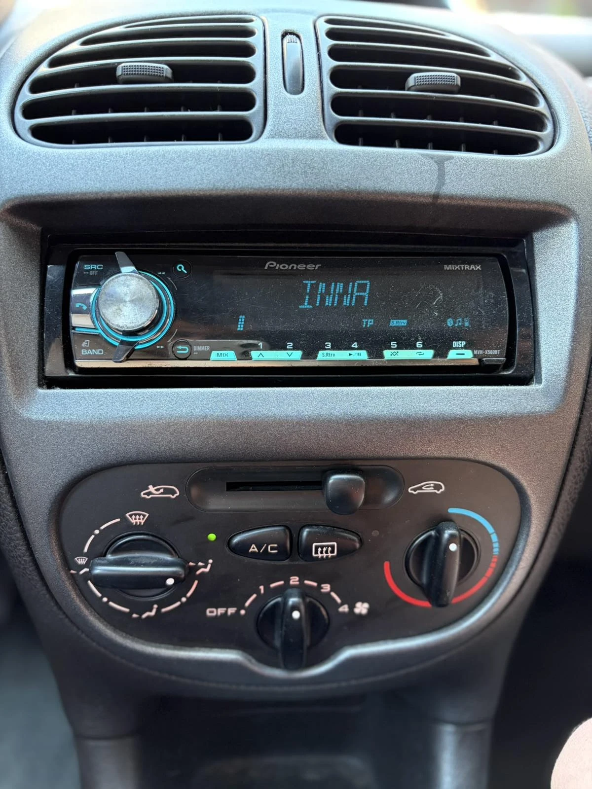 Peugeot 206 1.4 75hp 16V , снимка 9 - Автомобили и джипове - 55010823