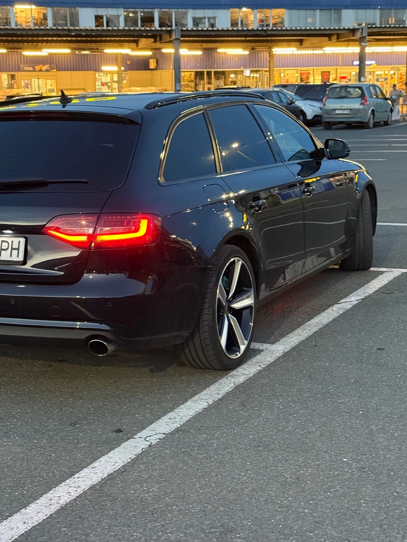 Audi A4 3.0 TDI, снимка 4 - Автомобили и джипове - 55016144