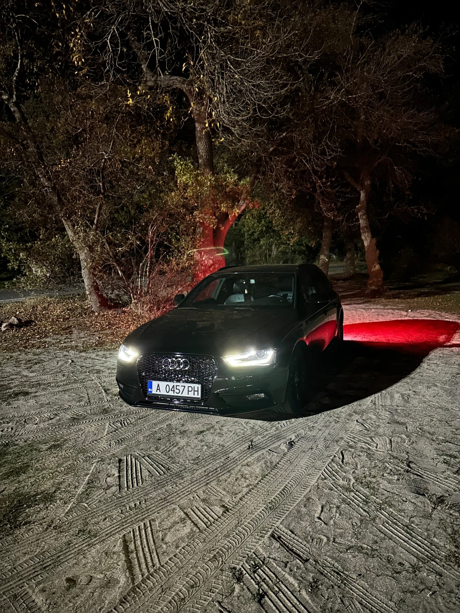 Audi A4 3.0 TDI, снимка 13 - Автомобили и джипове - 55016144