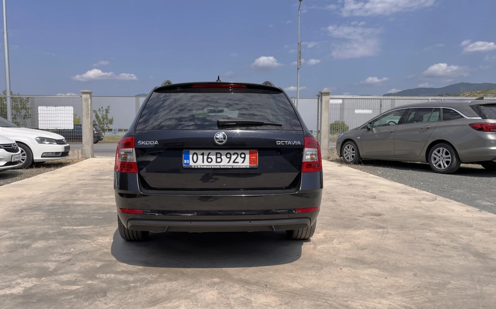 Skoda Octavia 5E 2.0TDI, снимка 4 - Автомобили и джипове - 55130364