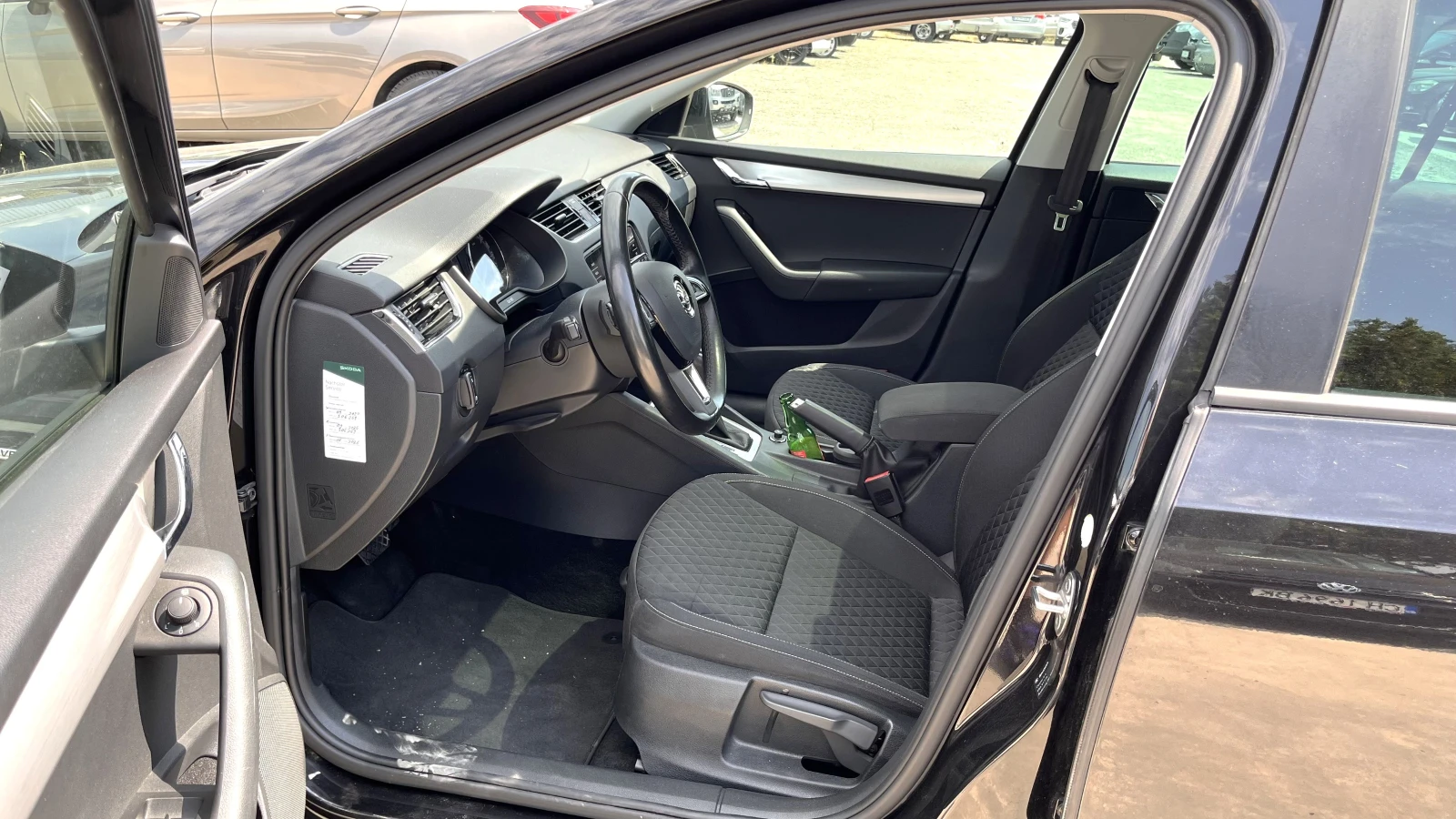 Skoda Octavia 5E 2.0TDI, снимка 8 - Автомобили и джипове - 55130364