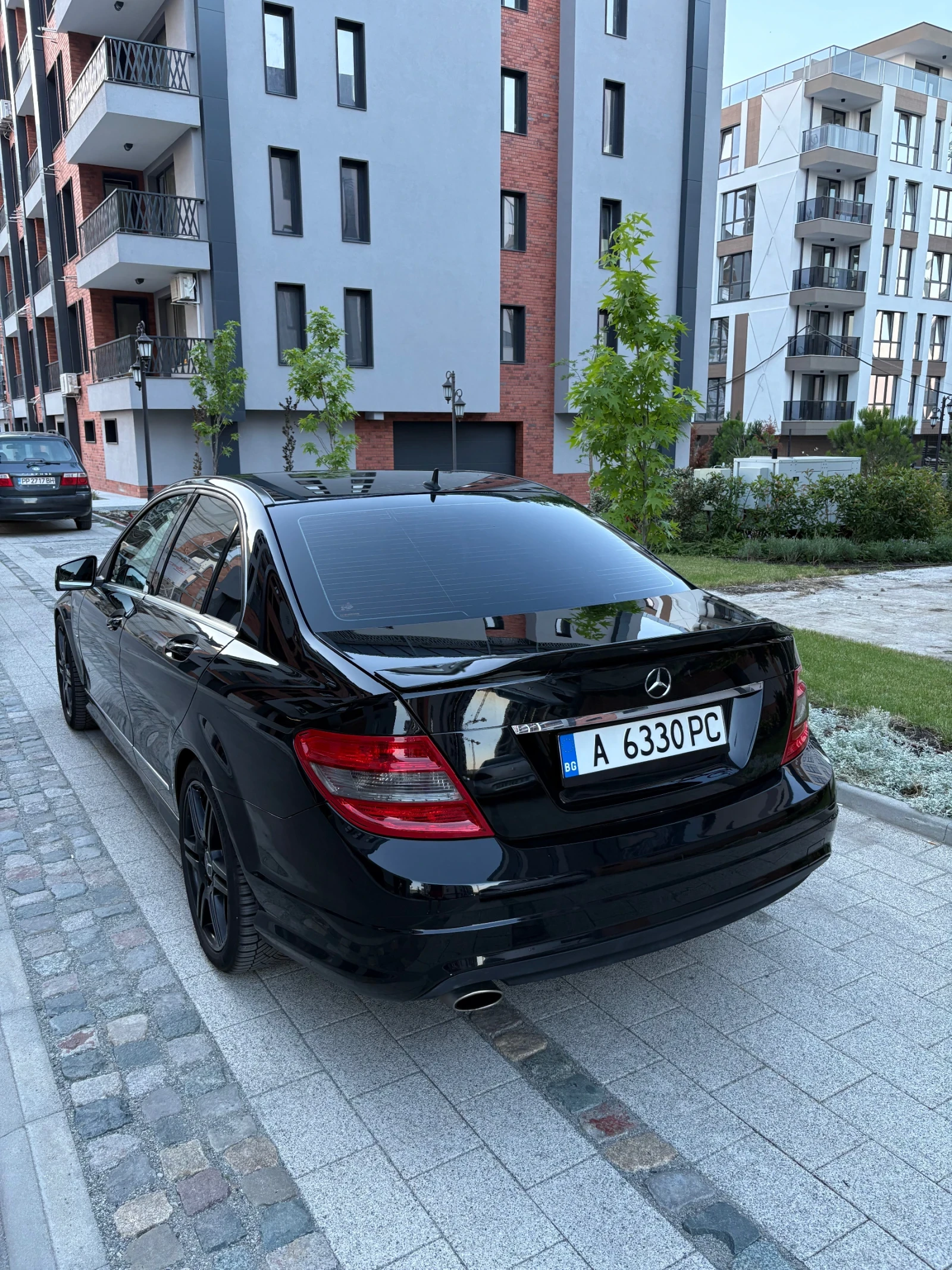 Mercedes-Benz C 180, снимка 4 - Автомобили и джипове - 55257019