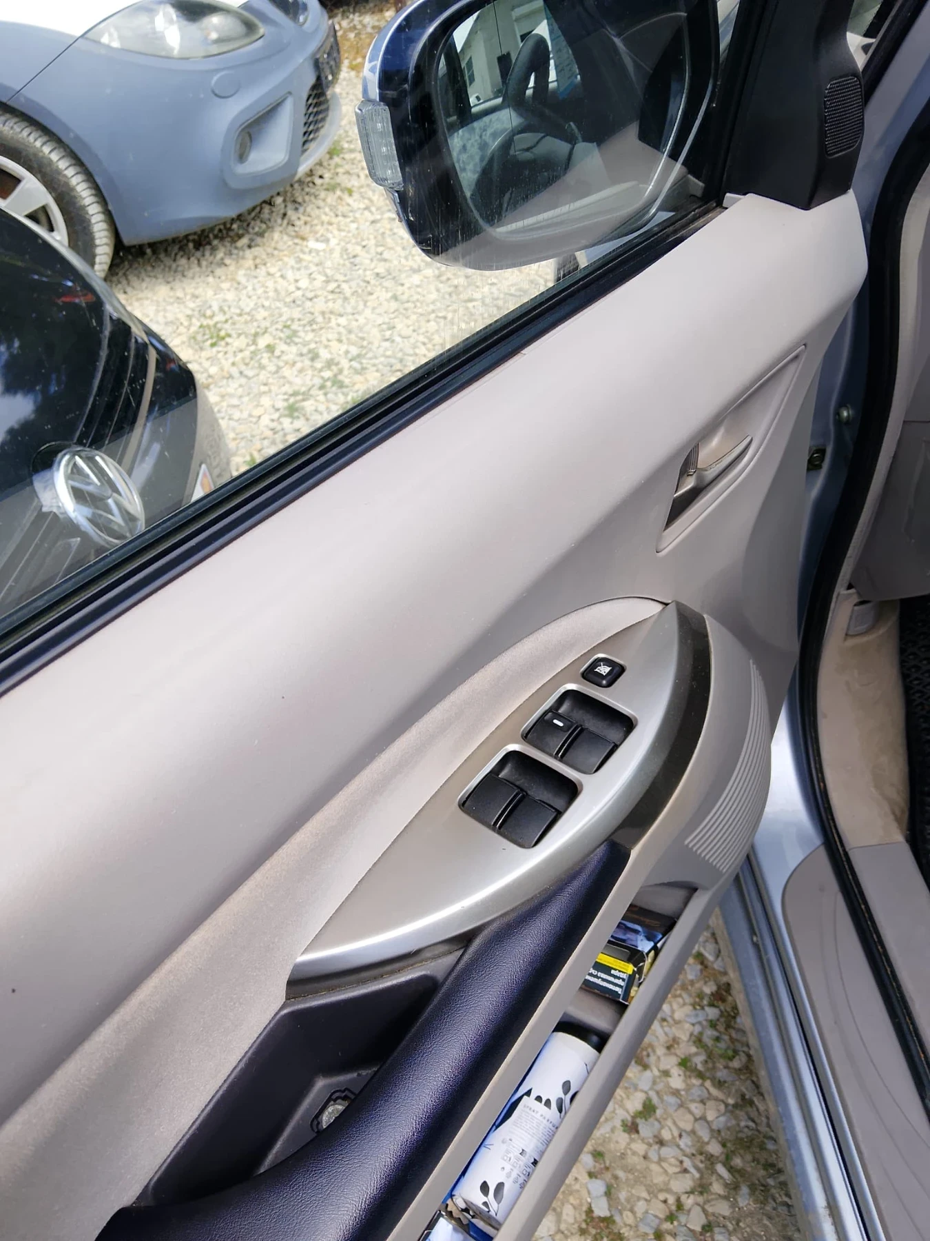 Mitsubishi Grandis, снимка 11 - Автомобили и джипове - 55530918