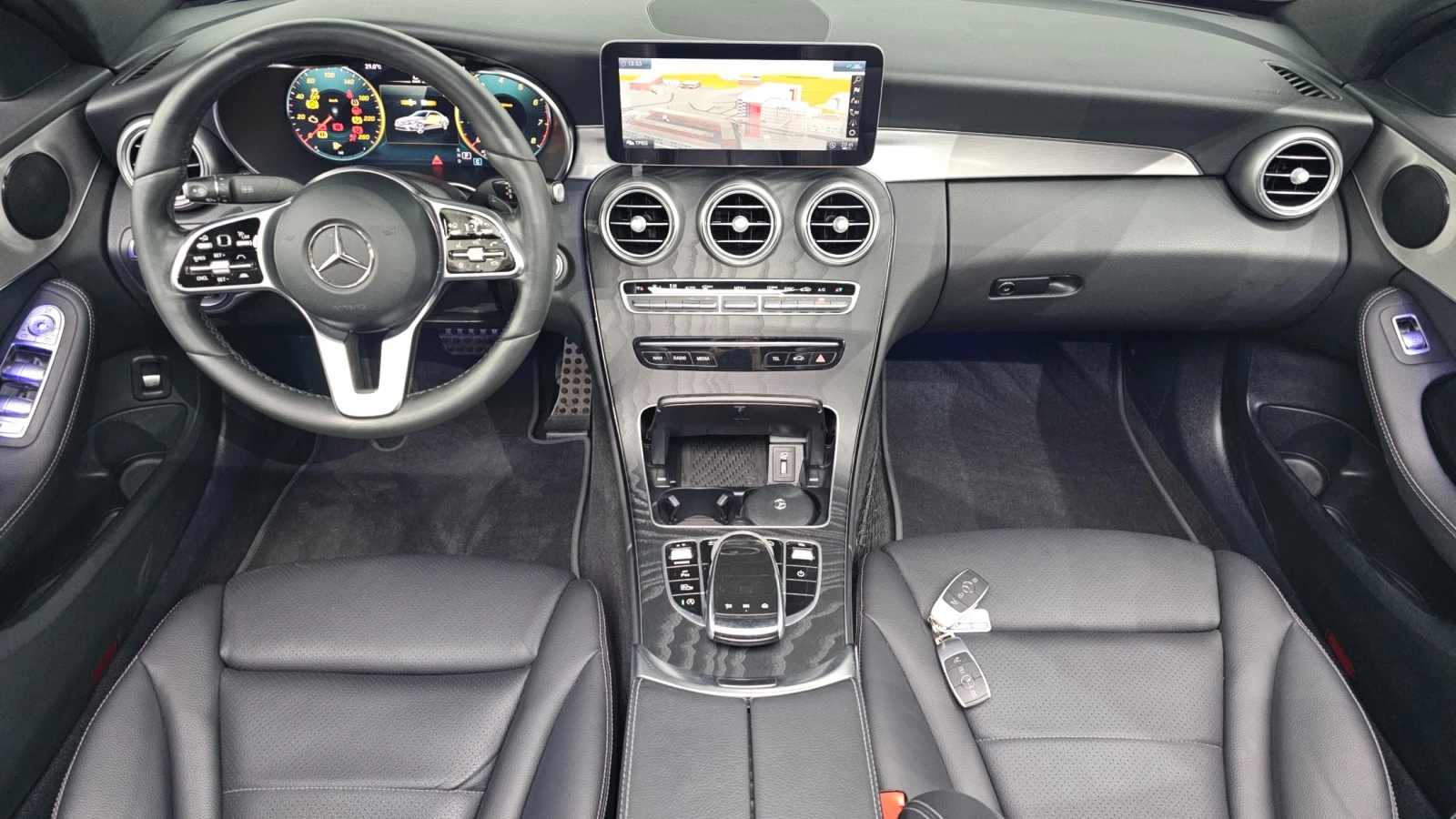 Mercedes-Benz C 200 AMG Line | Adaptive Cruise | Sunroof | Memory, снимка 5 - Автомобили и джипове - 56130569