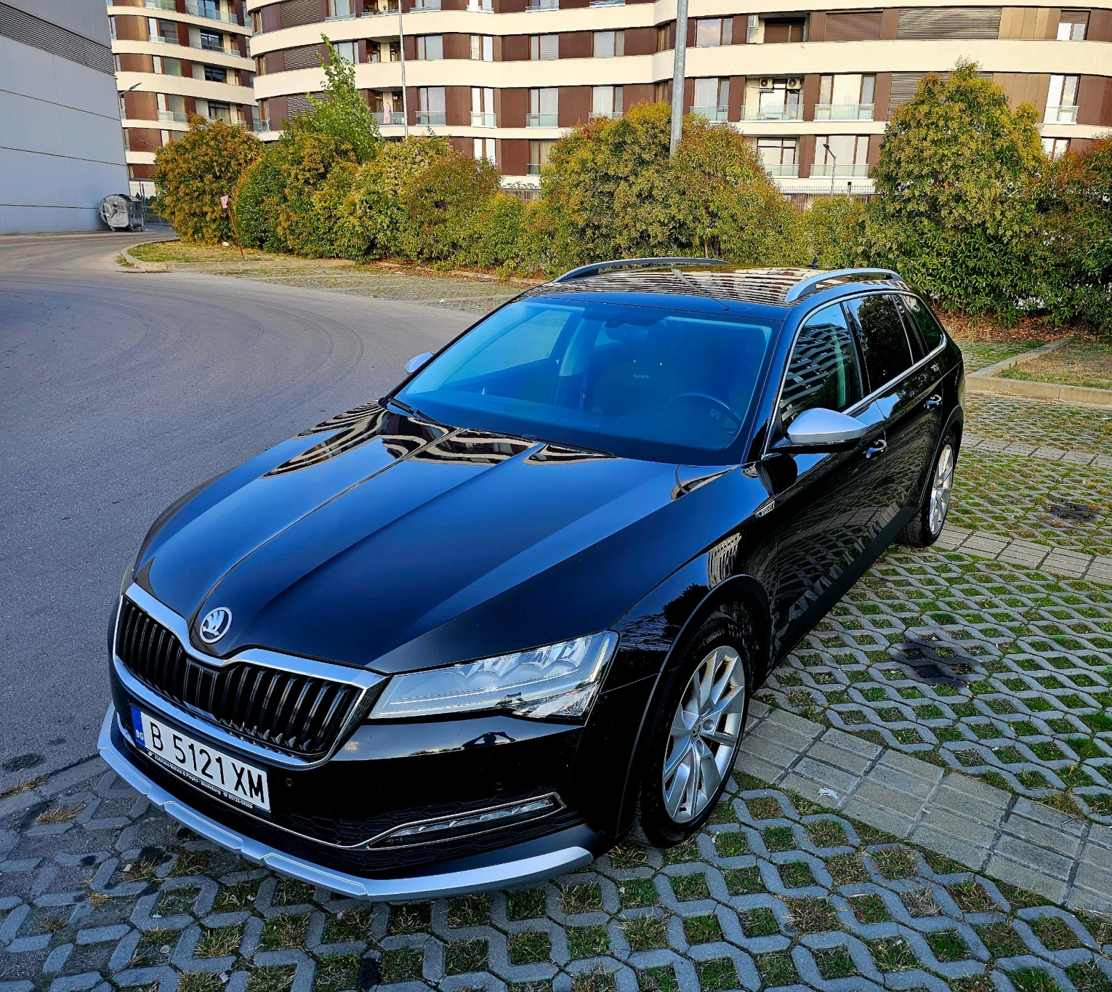 Skoda Superb Scout 190, снимка 8 - Автомобили и джипове - 56735178