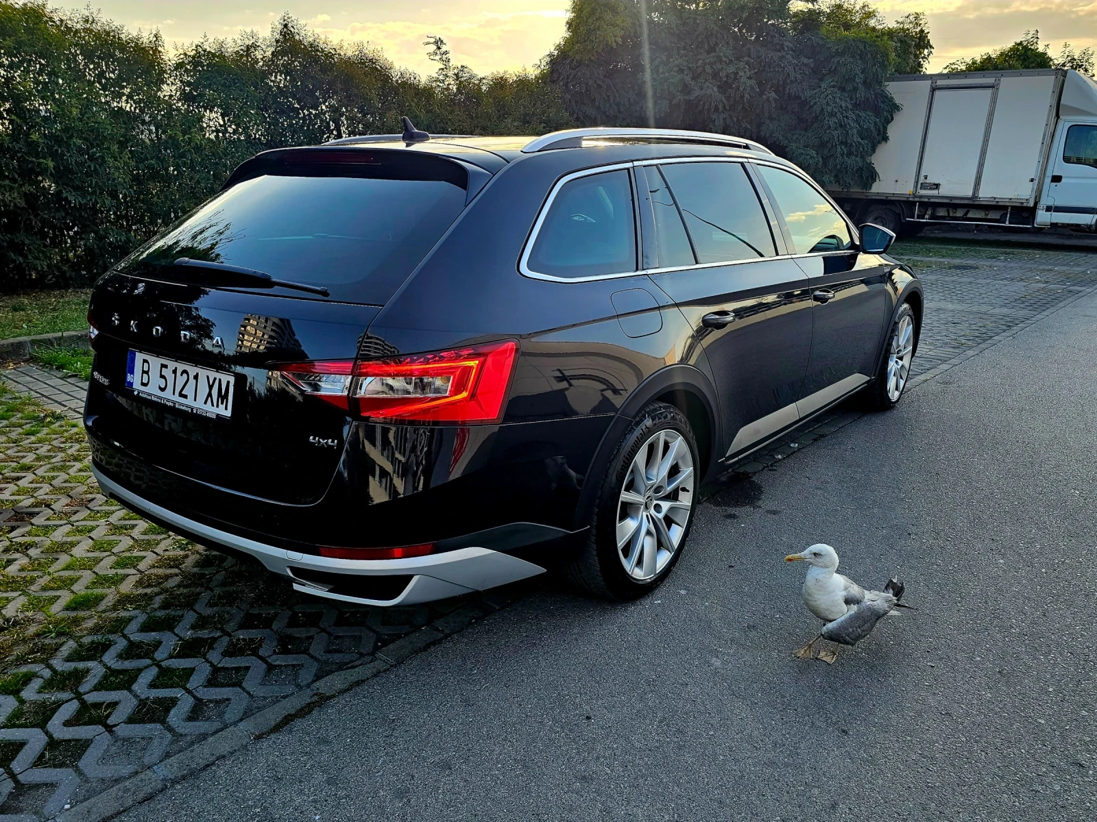 Skoda Superb Scout 190, снимка 4 - Автомобили и джипове - 56735178