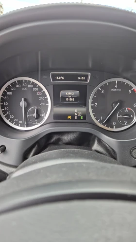 Infiniti Q30 S - 15000 € / 29337.45 лв. - 48838115 10