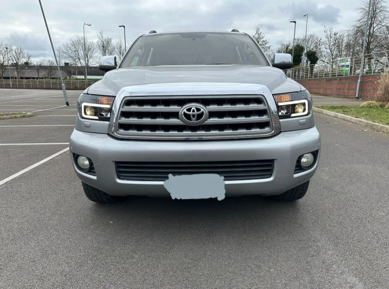 Toyota Sequoia Platinum-ГАЗ-RWD, снимка 1 - Автомобили и джипове - 46687898