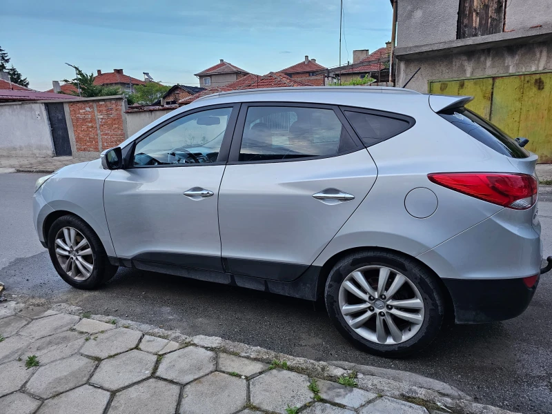 Hyundai IX35, снимка 2 - Автомобили и джипове - 49485083