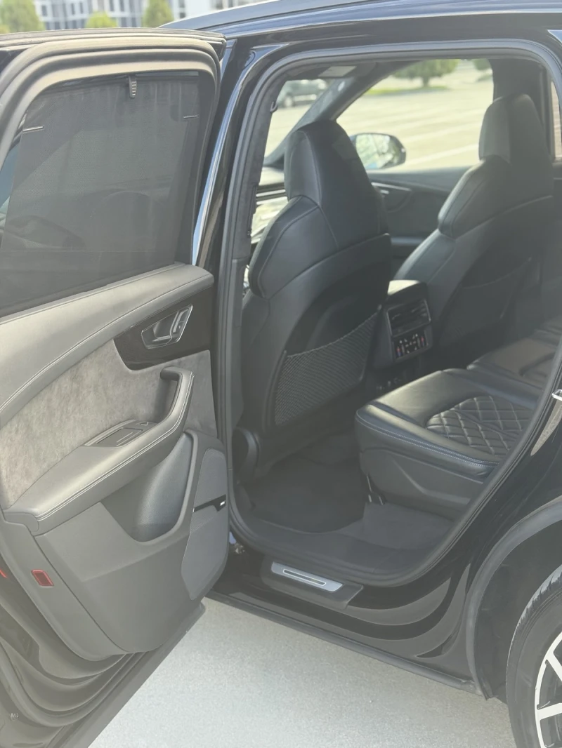 Audi SQ7 ЛИЗИНГ Laser Light 360* Massage Panorama, снимка 11 - Автомобили и джипове - 52450946