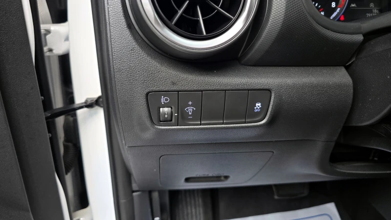 Hyundai Kona 2.0 2WD SMART autogeorge.com, снимка 13 - Автомобили и джипове - 52391753