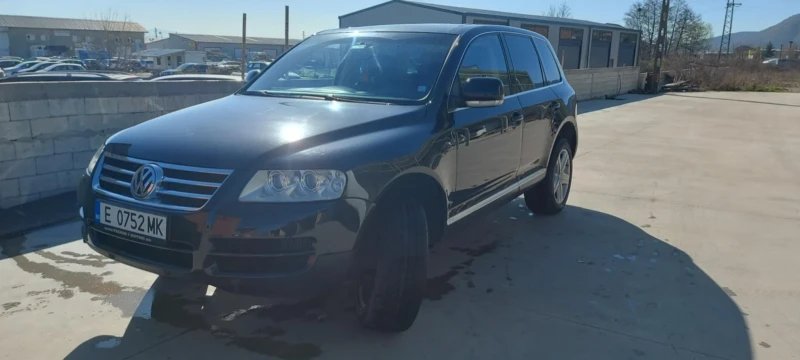 VW Touareg, снимка 2 - Автомобили и джипове - 52584194