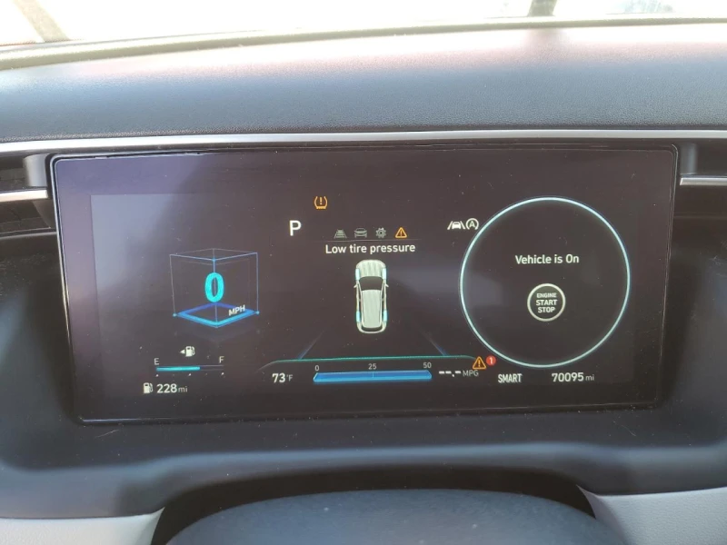 Hyundai Tucson SEL* Distronic* Камера* Дигитален километраж* , снимка 9 - Автомобили и джипове - 52839461