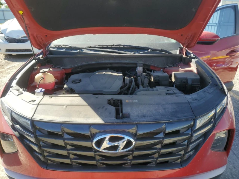 Hyundai Tucson SEL* Distronic* Камера* Дигитален километраж* , снимка 12 - Автомобили и джипове - 52839461