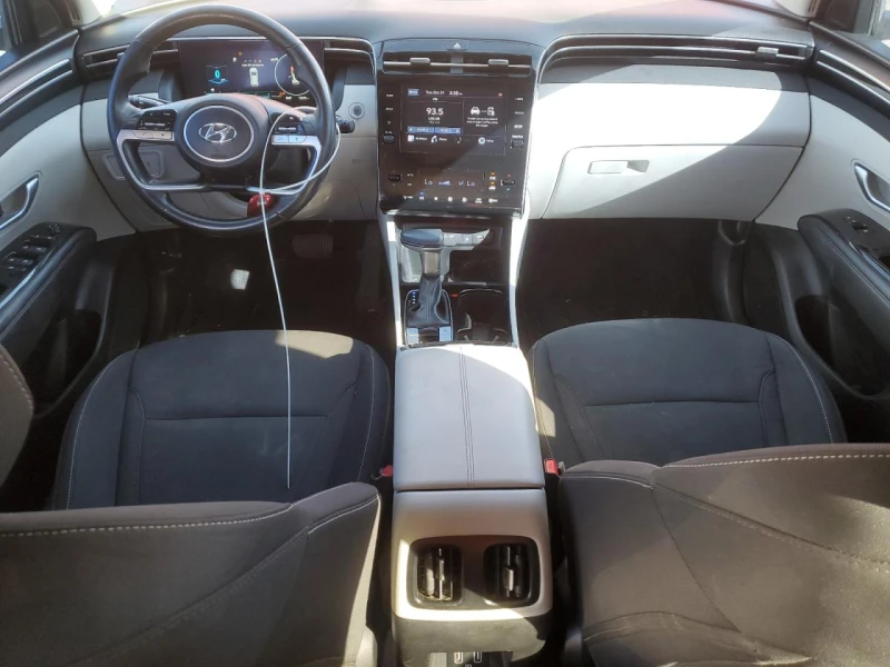 Hyundai Tucson SEL* Distronic* Камера* Дигитален километраж* , снимка 8 - Автомобили и джипове - 52839461