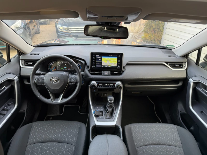 Toyota Rav4 2.5 Hybrid* СЕРВИЗНА КНИЖКА С ПЪЛНА ИСТОРИЯ, снимка 10 - Автомобили и джипове - 52847711