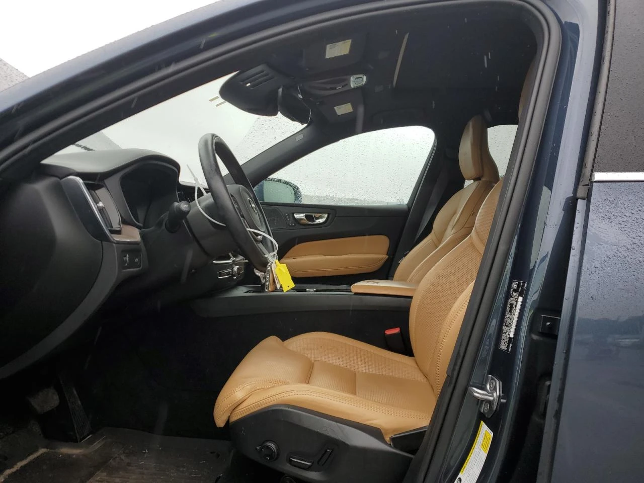 Volvo XC60 T6 INSCRIPTION - изображение 7