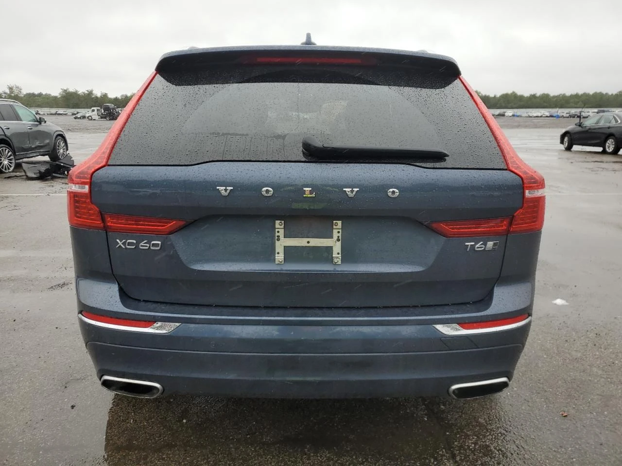 Volvo XC60 T6 INSCRIPTION - изображение 6