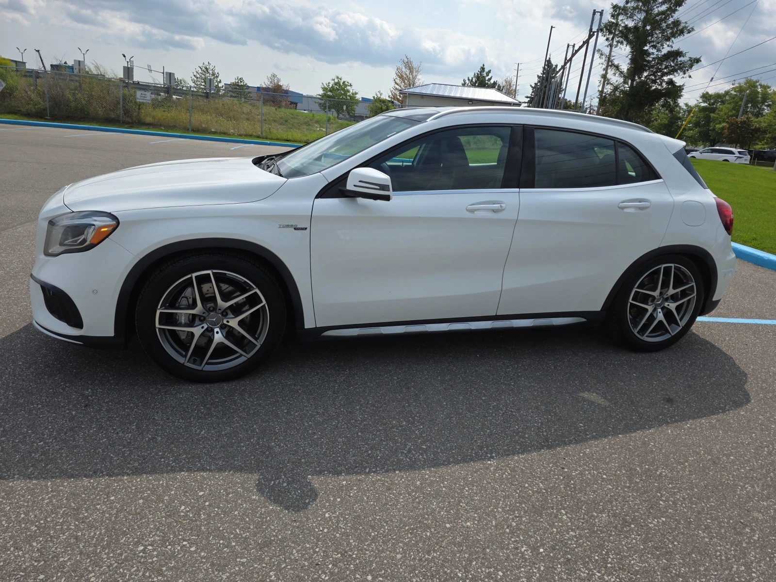 Mercedes-Benz GLA 45 AMG * 4MATIC * CARFAX * БЕЗ ПЪРВОНАЧАЛНА ВНОСКА - изображение 5