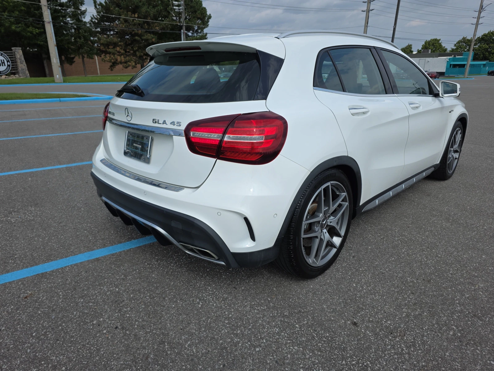 Mercedes-Benz GLA 45 AMG * 4MATIC * CARFAX * БЕЗ ПЪРВОНАЧАЛНА ВНОСКА - изображение 6