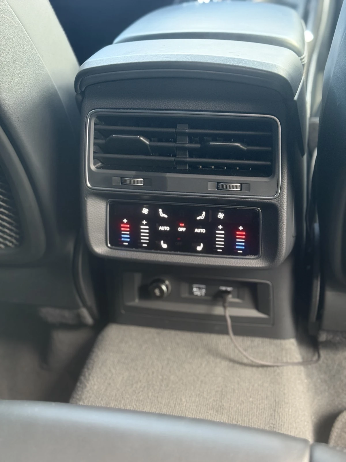 Audi SQ7 Laser Light 360* Massage Panorama | Mobile.bg   13