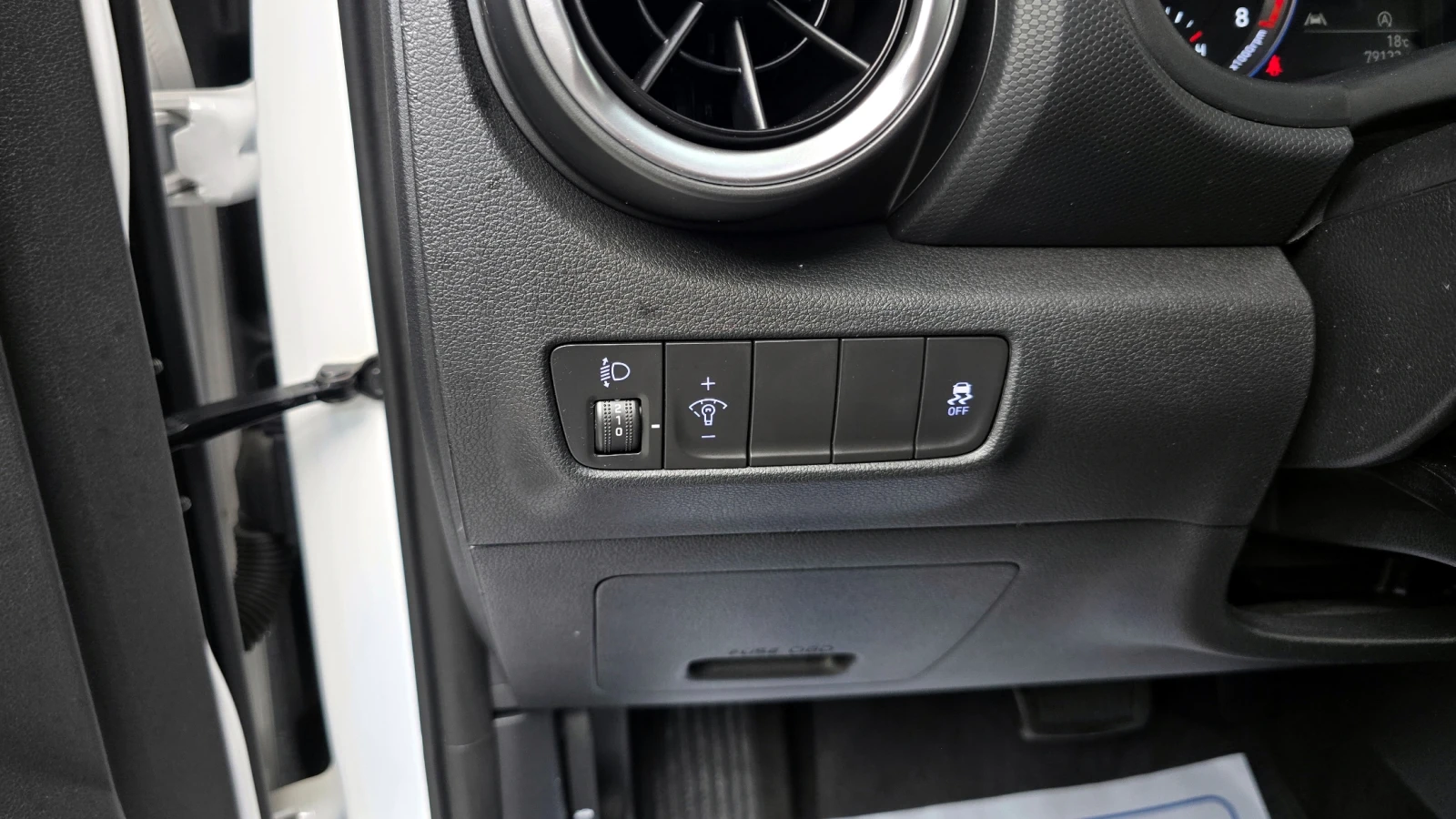 Hyundai Kona 2.0 2WD SMART  | Mobile.bg   13