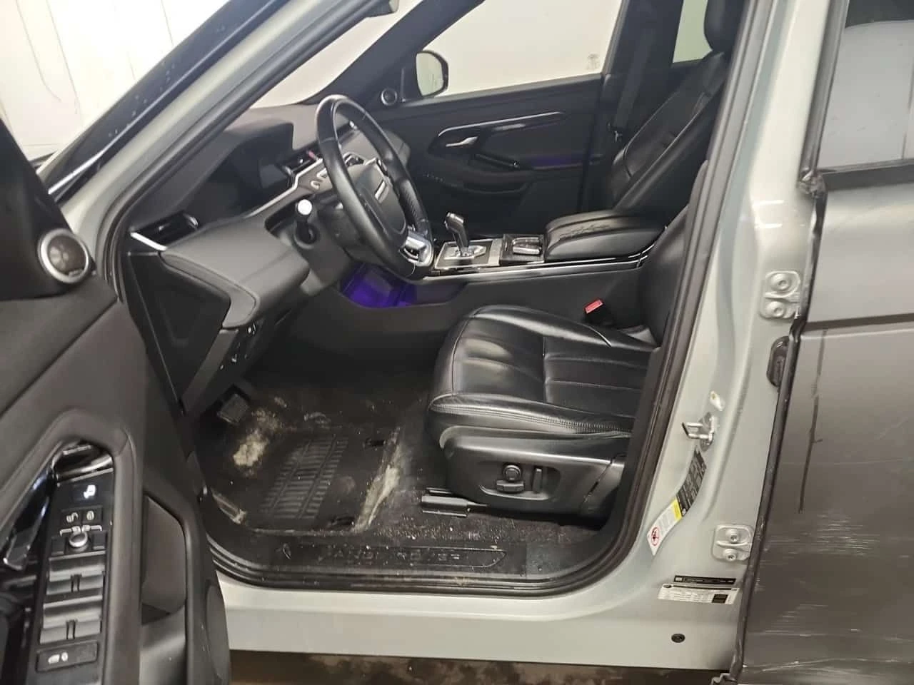 Land Rover Range Rover Evoque SE| AMBIENT| PANORAMA| ПАМЕТ| 2 КЛЮЧА| , снимка 9 - Автомобили и джипове - 54164086