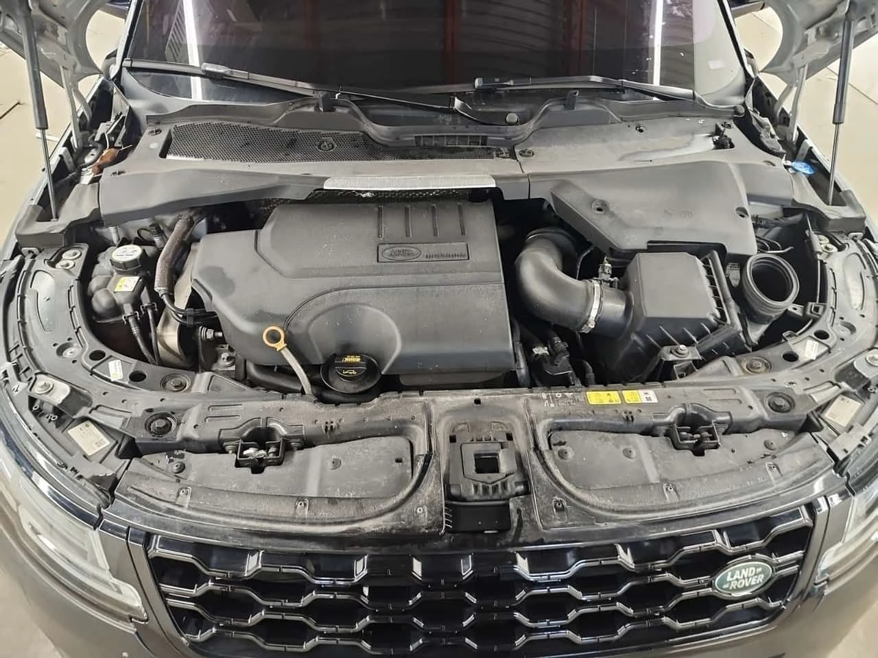 Land Rover Range Rover Evoque SE| AMBIENT| PANORAMA| ПАМЕТ| 2 КЛЮЧА| , снимка 16 - Автомобили и джипове - 54164086