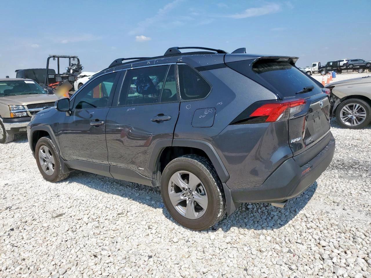 Toyota Rav4 2.5l Xle, снимка 2 - Автомобили и джипове - 54193191