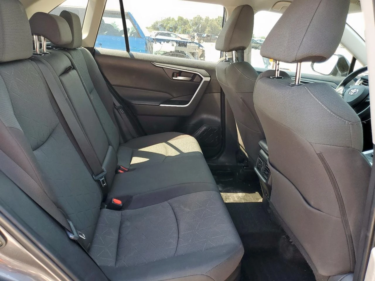 Toyota Rav4 2.5l Xle, снимка 11 - Автомобили и джипове - 54193191