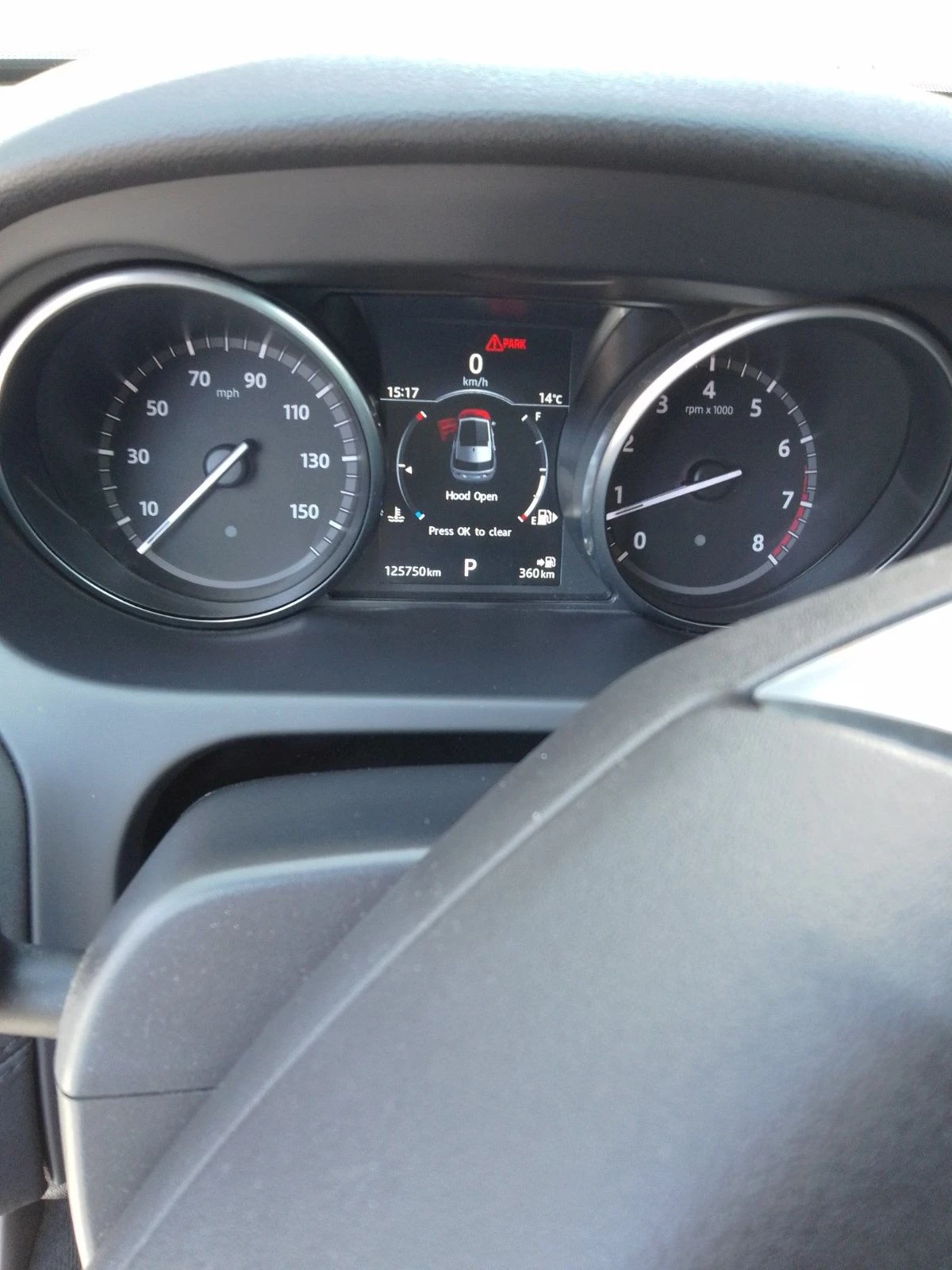 Land Rover Discovery Sport, снимка 9 - Автомобили и джипове - 54346700