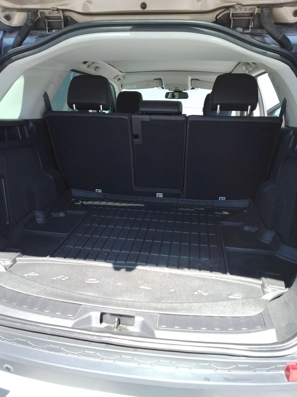 Land Rover Discovery Sport, снимка 8 - Автомобили и джипове - 54346700