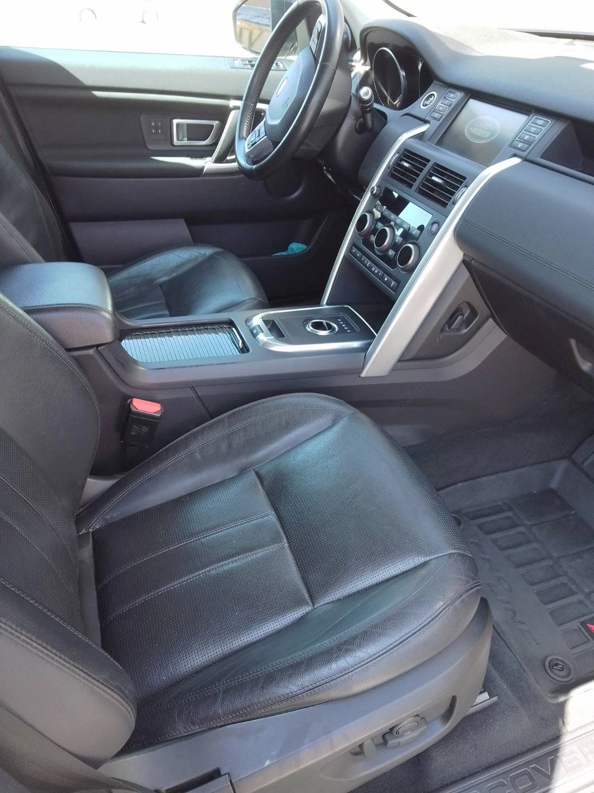 Land Rover Discovery Sport, снимка 6 - Автомобили и джипове - 54346700