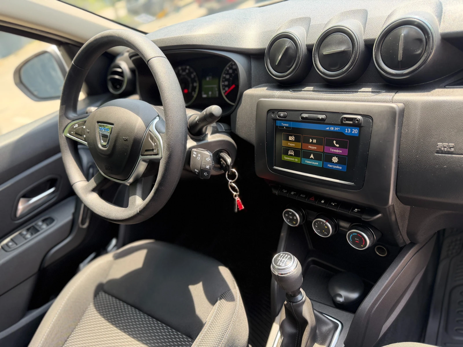 Dacia Duster 50, 000 км, снимка 6 - Автомобили и джипове - 54801974