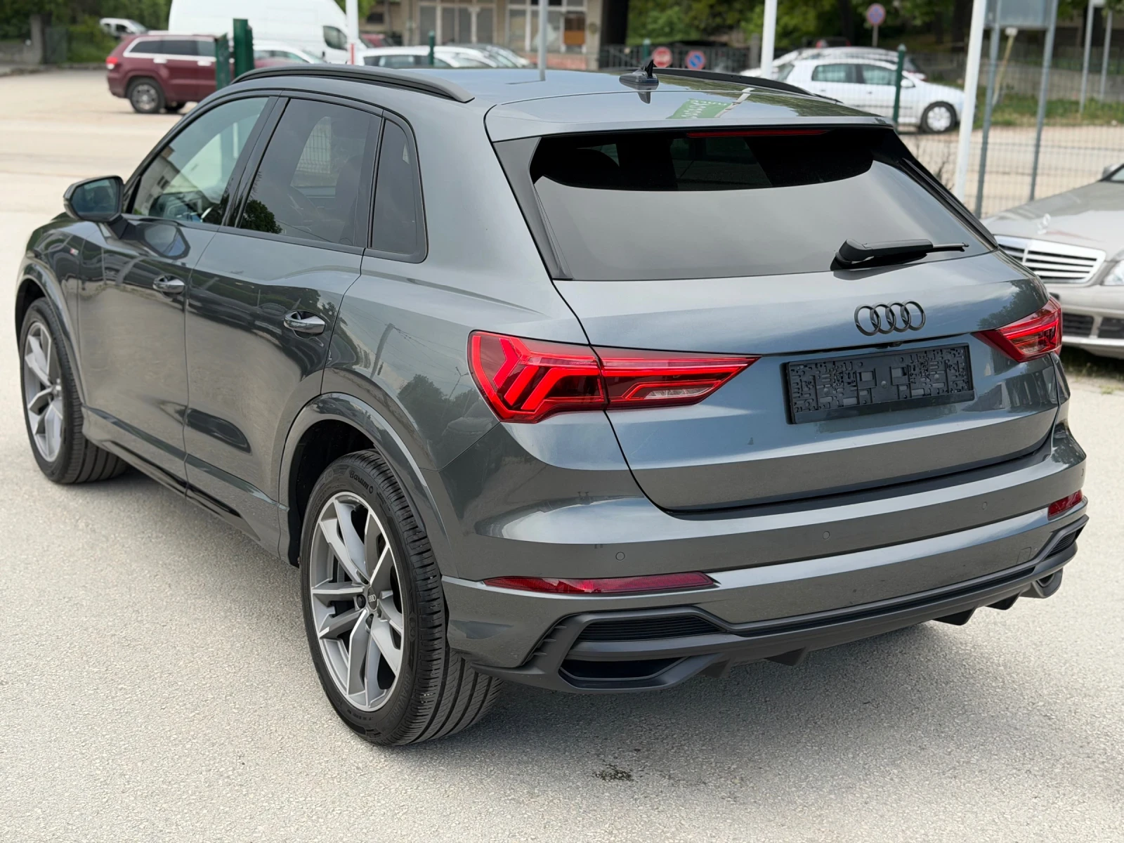 Audi Q3 35TFSI S-line + Швейцария+ , снимка 6 - Автомобили и джипове - 54812184