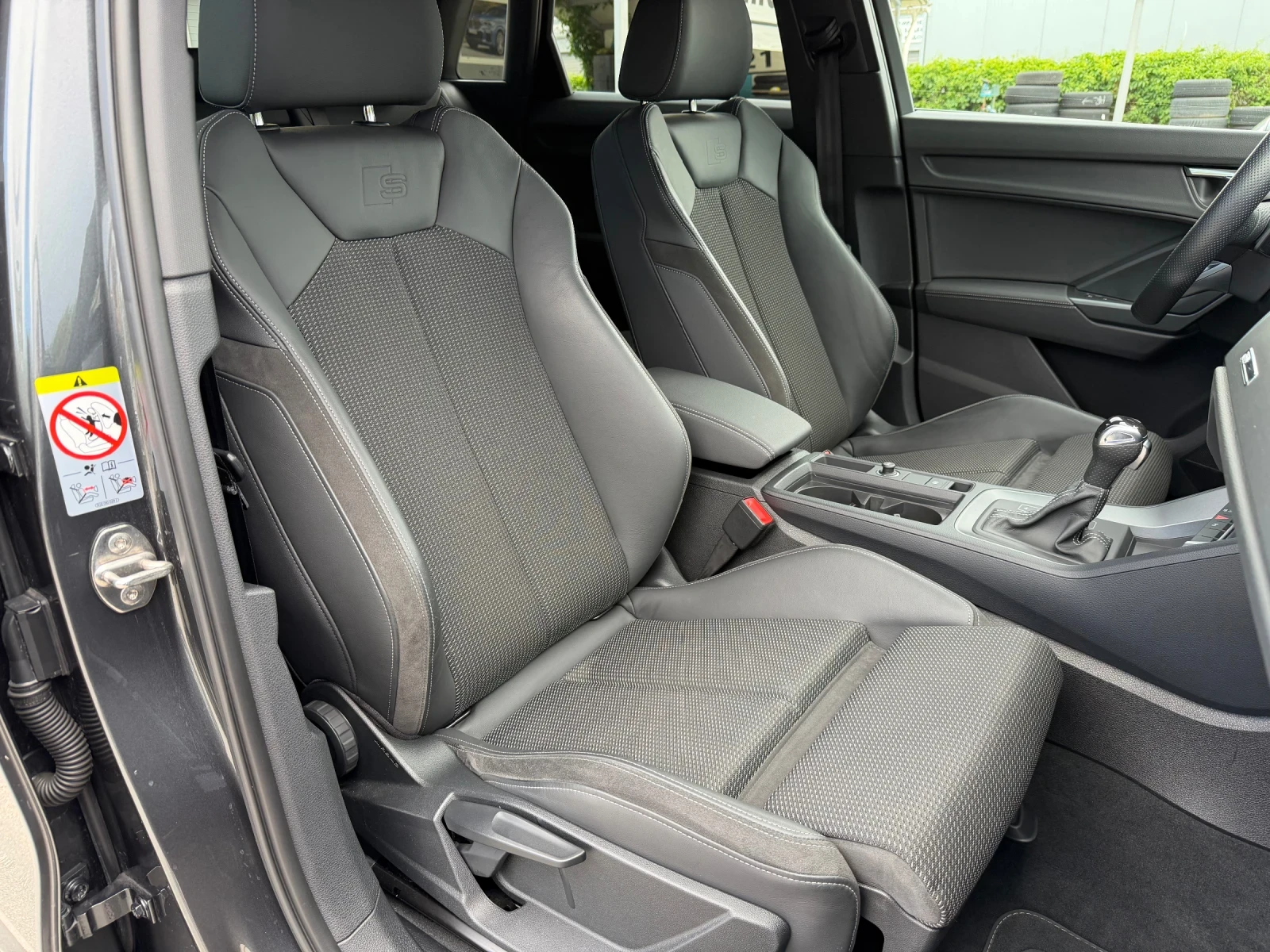 Audi Q3 35TFSI S-line + Швейцария+ , снимка 10 - Автомобили и джипове - 54812184