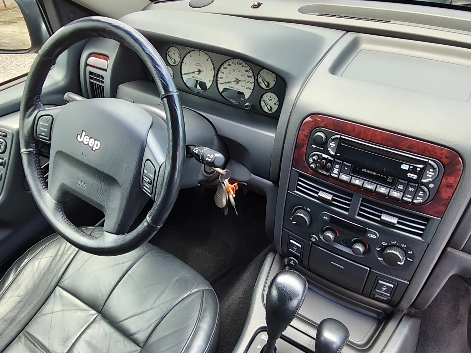 Jeep Grand cherokee 2.7 CRD-163к.с.!!! 187000км-ИСТИНСКИ !!!, снимка 14 - Автомобили и джипове - 55101810