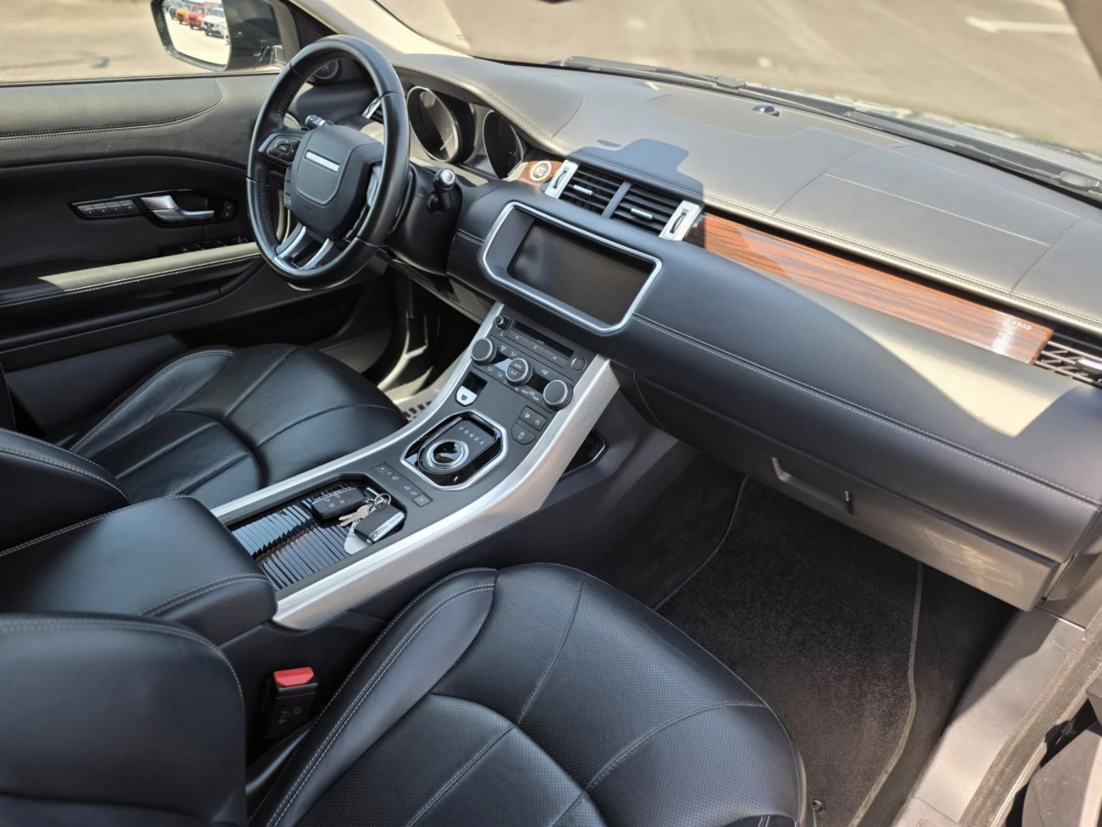 Land Rover Evoque  Autobiography, снимка 11 - Автомобили и джипове - 55232240