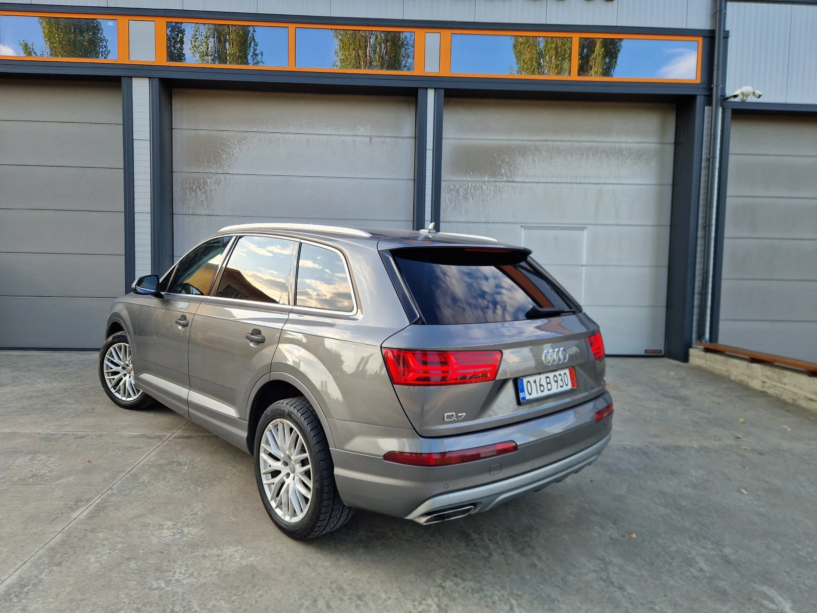 Audi Q7 Лизинг/Бартер 3.0d , снимка 4 - Автомобили и джипове - 55400876