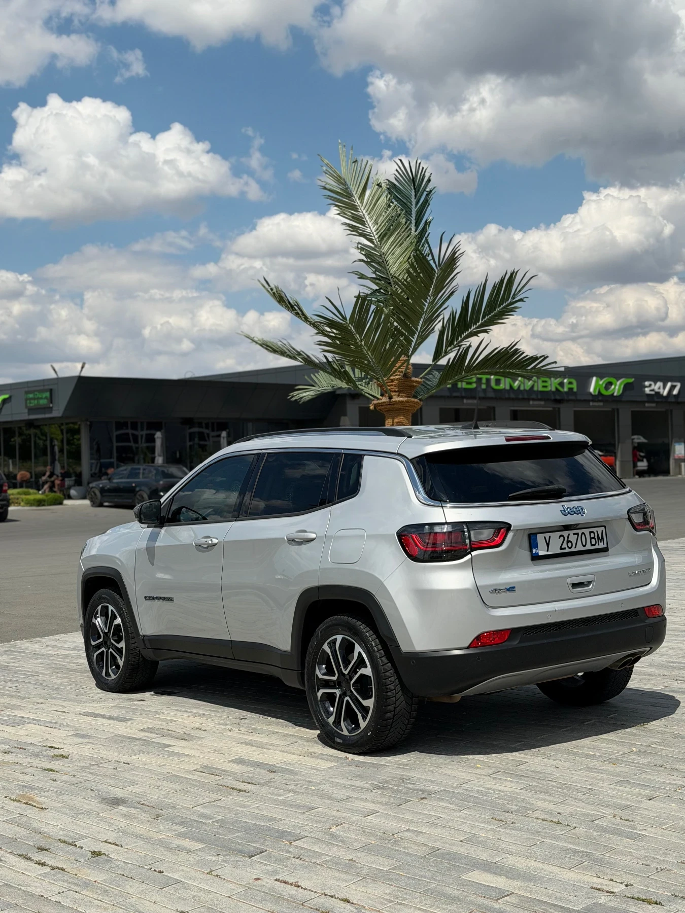 Jeep Compass 4xe PLUG-IN HYBRID LIMITED EDITION , снимка 3 - Автомобили и джипове - 55686864