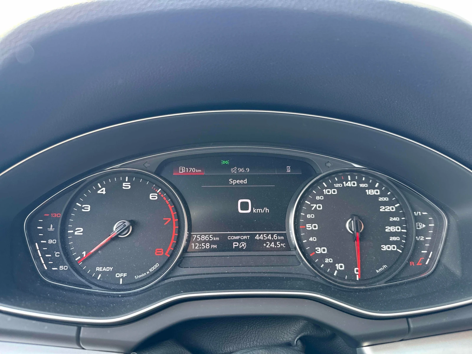 Audi Q5 Komfort / DISTRONIC / LED / CARFAX , снимка 8 - Автомобили и джипове - 55842523