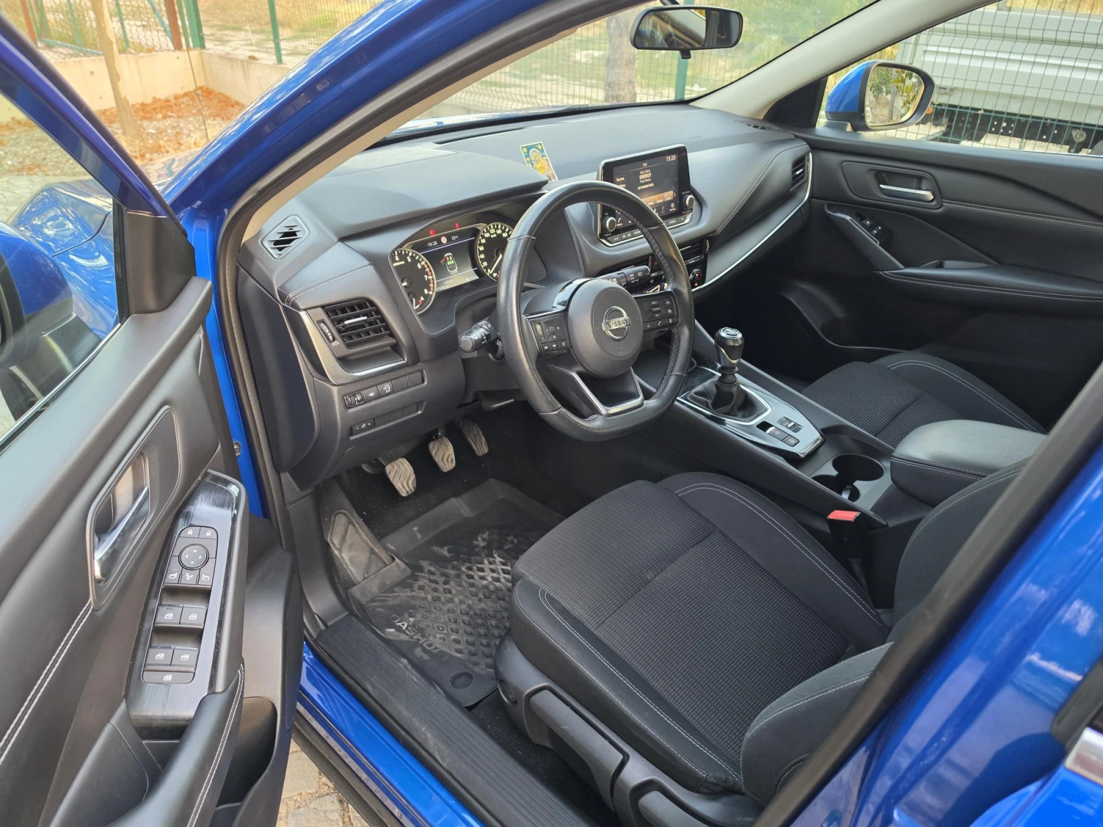 Nissan Qashqai 1.3 , снимка 4 - Автомобили и джипове - 55907858