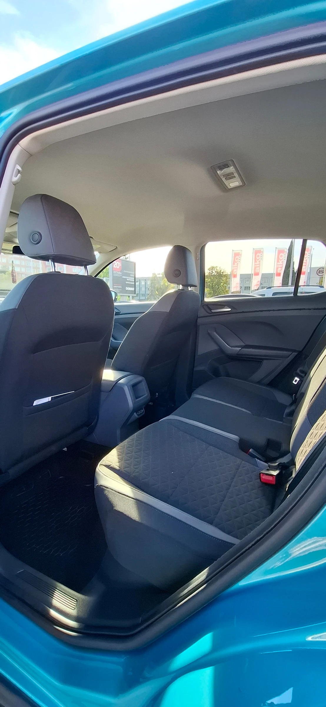 VW T-Cross Style 1.0 TSI , снимка 10 - Автомобили и джипове - 56595760