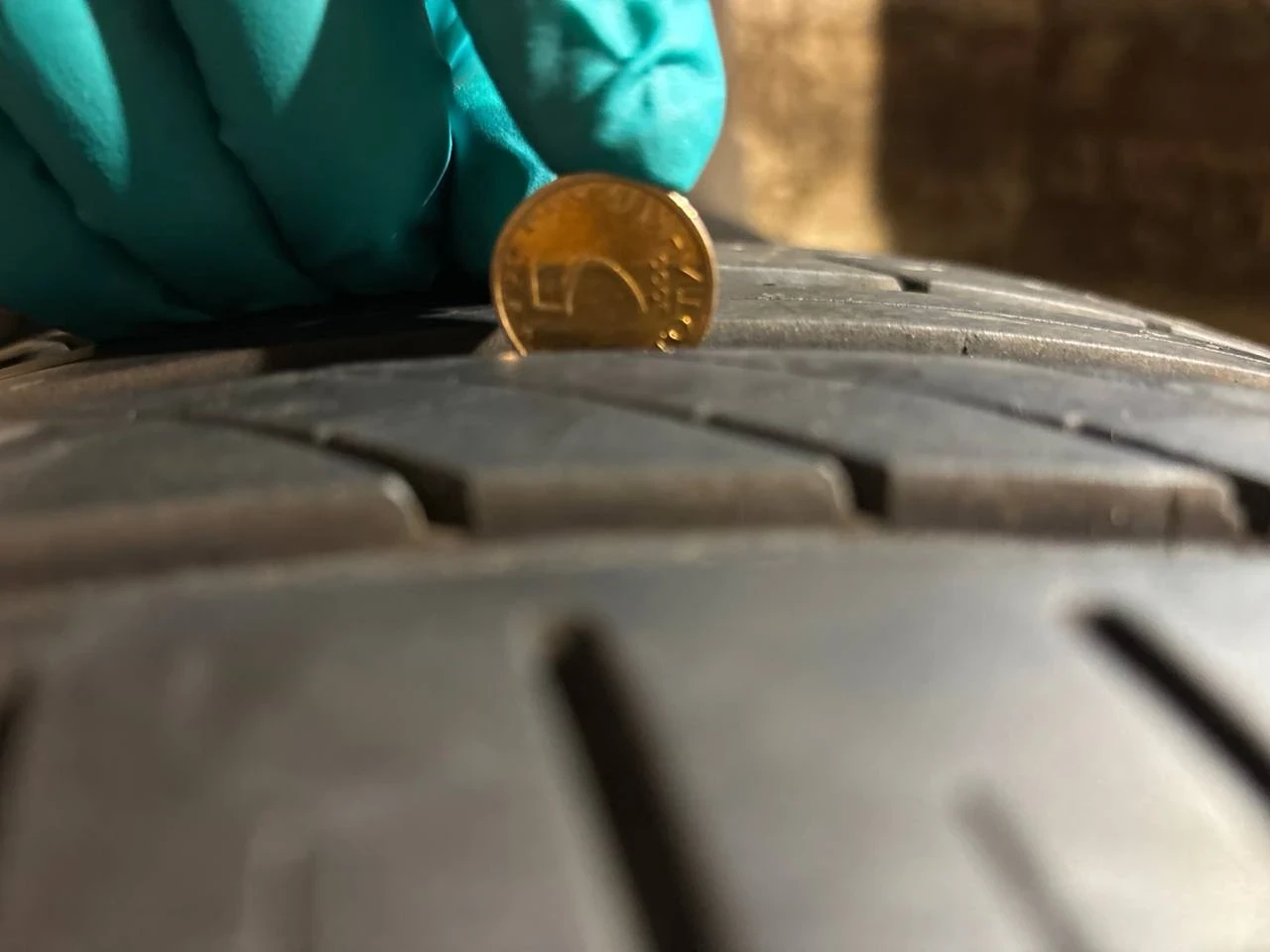 Гуми Летни 225/50R17, снимка 4 - Гуми и джанти - 54187046