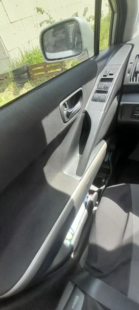 Обява за продажба на Toyota Corolla verso ~5 400 лв. - изображение 6