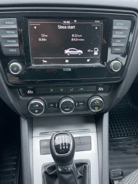 Skoda Octavia 1.2 TSI - 14600 лв. / 7464.86 € - 12220510 11